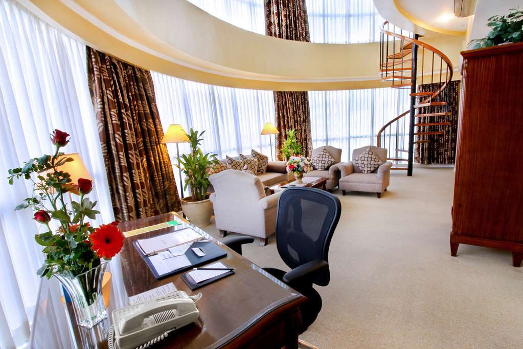 Oxford Suites Makati Makati City Exteriör bild